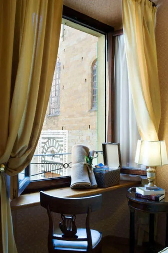 Hotel Hermitage Florence 3*,